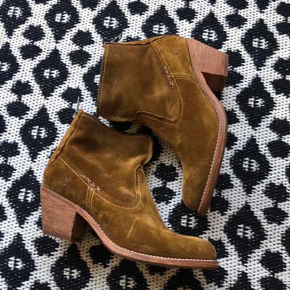 FRYE Women's Leslie Artisan Short Boot (sz 9.5) - Picture 4 of 7